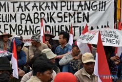 PABRIK SEMEN PATI : Warga Penolak Pabrik Semen Somasi Gubernur Ganjar Pranowo