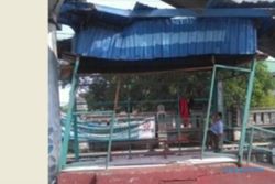 TRANSPORTASI SEMARANG : Selter BRT Trans Semarang Reyot Jadi Gunjingan