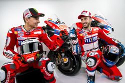 MOTO GP 2018: Kontrak Baru Dovizioso dan Lorenzo dengan Ducati Bakal Alot