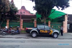 BUPATI KLATEN DITANGKAP KPK : Rumah Sri Hartini di Teloyo Dijaga Polisi