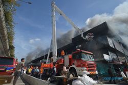Polisi Selidiki Penyebab Kebakaran di Pasar Senen Jakarta