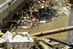 BANJIR SEMARANG : Hujan Deras, Kanal Banjir Timur Meluap