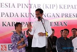 PRESIDEN DI JOGJA : Jokowi Bagikan 1.190 KIP untuk Tingkatkan Kualitas Tenaga Kerja