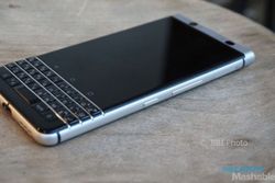 Pakai Android Nougat, Blackberry Keyone Dijual Rp7,3 Juta