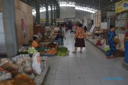 Pedagang Oprokan Pilih Berjualan di Luar, Pasar Tawangsari Sepi