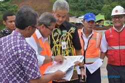 FOTO JALAN TOL SEMARANG - SOLO : Beginilah Aksi Gubernur Jateng di Jalan Tol Bawen-Salatiga