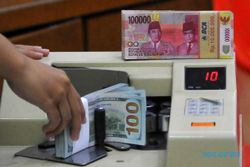 Rupiah Ambrol ke Rp15.737 per Dolar AS, Terjun Paling Dalam di Asia