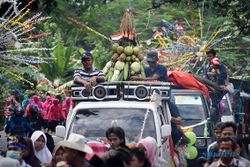 Foto Sedekah Bumi Digelar di Pagersalam