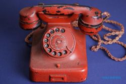 KISAH UNIK : Telepon "Mematikan" Adolf Hitler Dilelang Rp3,2 Miliar