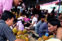 FOTO AGENDA SEMARANG : Meriah, Festival Durian di Semarang