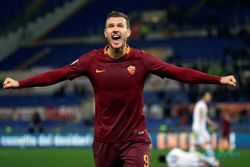 LIGA ITALIA : AS Roma Vs Sampdoria: Panggung Perpisahan Dzeko?