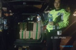 MIRAS MADIUN : Angkut 300 Botol Arjo, 2 Warga Gubeng Ditangkap