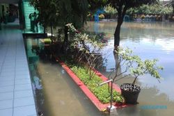 BANJIR SOLO : Terendam Air, Sejumlah Sekolah Terpaksa Liburkan Siswa