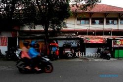PENATAAN PKL SOLO : Kios PKL di Jl. K.S. Tubun Bakal Diganti Selter