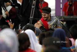 Ravi Bhatia Meriahkan Kejutan ANTV di Lapangan Baturan Colomadu Karanganyar