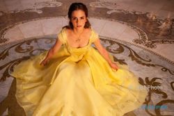 FILM TERBARU : Gaun Kuning Belle di Beauty and The Beast Ternyata Ramah Lingkungan