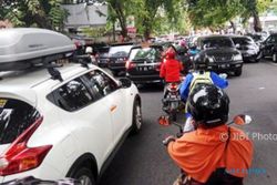PARKIR SEMARANG : Seputar Tri Lomba Juang Kerap Macet, Netizen Salahkan Sekolah