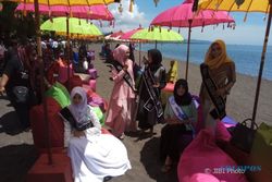 TREN HALAL TOURISM : Pulau Santen: Destinasi Pantai Syariah yang Bikin Hati Adem