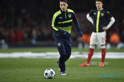 LIGA INGGRIS : Arsenal Terancam Tanpa Ozil dan Ramsey di Laga Pembuka