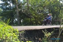 INFRASTRUKTUR WONOGIRI : Awas, Jalan Lintas Provinsi di Baturetno Ambles