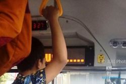 KISAH INSPIRATF : Beri Prioritas Penumpang BRT Lebih Tua, Pemuda Semarang Panen Pujian