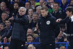 LIGA INGGRIS : MU Vs Chelsea: Mourinho-Conte Emoh Psy War