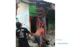 BENCANA BOYOLALI : Diterjang Lisus, Atap TK Pertiwi Desa Dibal Terancam Ambrol