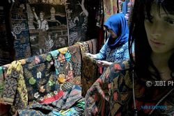 FOTO PAMERAN SEMARANG : Karya UMKM Batik Tampil di Semarang