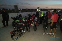 Polisi Karanganyar Amankan Puluhan Motor Balap Liar di Tol Solo-Mantingan
