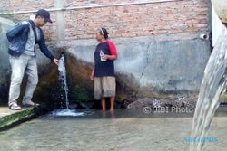 Dikhawatirkan Terkontaminasi Bakteri, Dinkes Klaten Bakal Teliti Air Sumur Tiban Gempol
