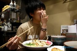 Restoran Jepang Sajikan Ramen Toping Serangga, Berani Coba?