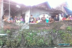 KISAH UNIK : Setiap Pengantin Baru di Kampung Sidorejo Klaten Diminta Sebar Benih Ikan di Kali