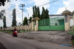 INDUSTRI SRAGEN : PT Sulismatex Bangkrut, Puluhan Karyawan Tunggu Pesangon
