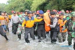 Pencarian Siswa MTs Magetan Berlanjut, 1 Jasad Ditemukan 10 Km dari TKP
