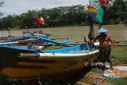 GELOMBANG TINGGI PANTAI SELATAN : Ombak Capai 6 Meter, Nelayan Libur Melaut Sepekan
