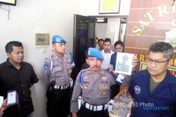 KRIMINALITAS SOLO : Polisi Gadungan Penjual KTA Interpol dan Polri Palsu Tertangkap