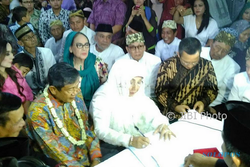 Selamat, Nani Wijaya dan Ajip Rosidi Resmi Menikah