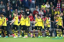 LIGA JERMAN : Dortmund Dihajar Bayern, Tuchel: Memang Pantas!