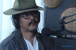 PILKADA JAKARTA : Sujiwo Tejo: Celakanya, Banyak Intelektual Membabi Buta Dukung Paslon