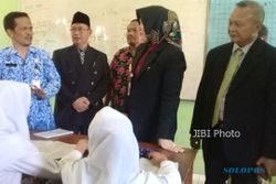UJIAN NASIONAL 2017 : Plt Bupati Klaten Yakin UNBK SMP Lancar