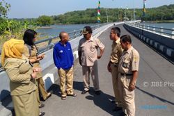 INFRASTRUKTUR SRAGEN : Wayang Kulit Meriahkan Peresmian Jembatan Samudro Malam Nanti