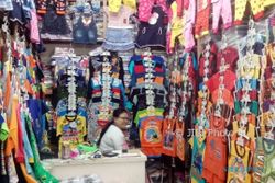 Penjualan Pakaian Anak di Pasar Klewer Solo Mulai Meningkat Jelang Ramadan
