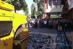1,9 Kg Ganja dan 1.516 Liter Miras Dimusnahkan di Mapolres Boyolali