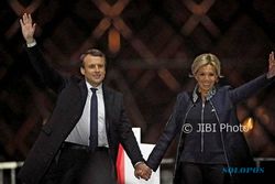 Beda Usia 24 Tahun, Begini Kisah Cinta Presiden Terpilih Prancis dengan Istri