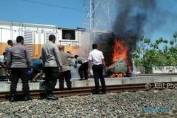 Avanza Terseret KA di Grobogan, 4 Warga Semarang Tewas Terpanggang