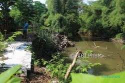 BENCANA KLATEN : Tergerus Erosi Kali Dengkeng, Pekarangan Warga Bayat Hilang