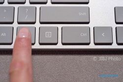 Microsoft Bikin Keyboard Bersensor Sidik Jari