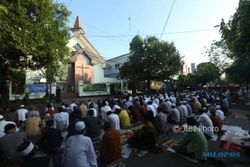 LEBARAN 2017 : Hormati Umat Islam Rayakan Idul Fitri, Jemaah GKJ Kratonan Solo Undur Kebaktian