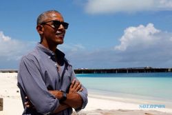 Begini Penampilan Obama saat Liburan di Bali