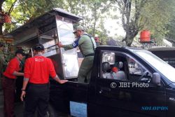 Mangkrak, 23 Gerobak Ditarik dari Galabo Solo